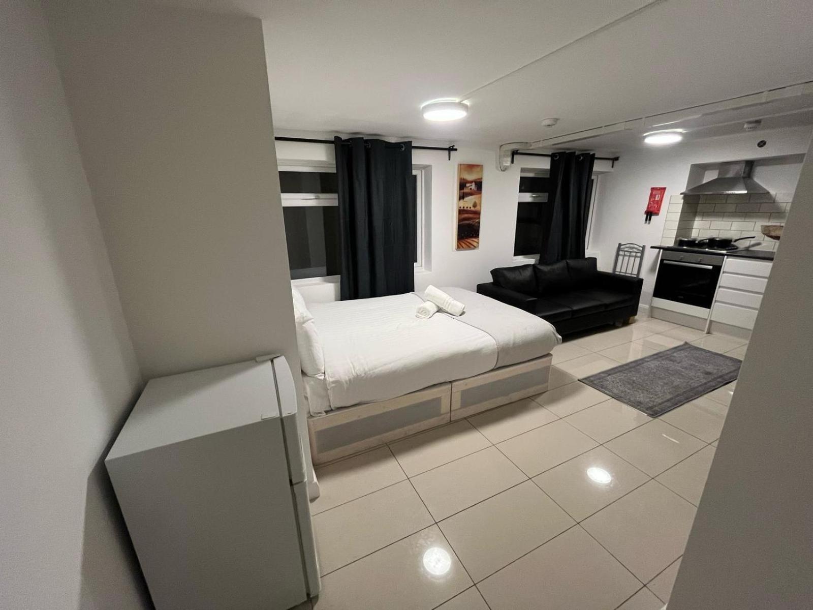 Modern Studios Queenspark Londres Quarto foto